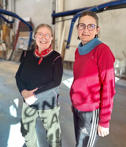 Se teatermalerne våre live på scenen på Rosendal Teater