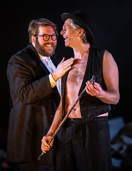 Teppet opp for “Kongsemnene”