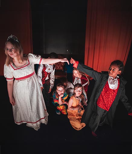 Bli med i Trøndelag Teater Internasjonale Teaterskole